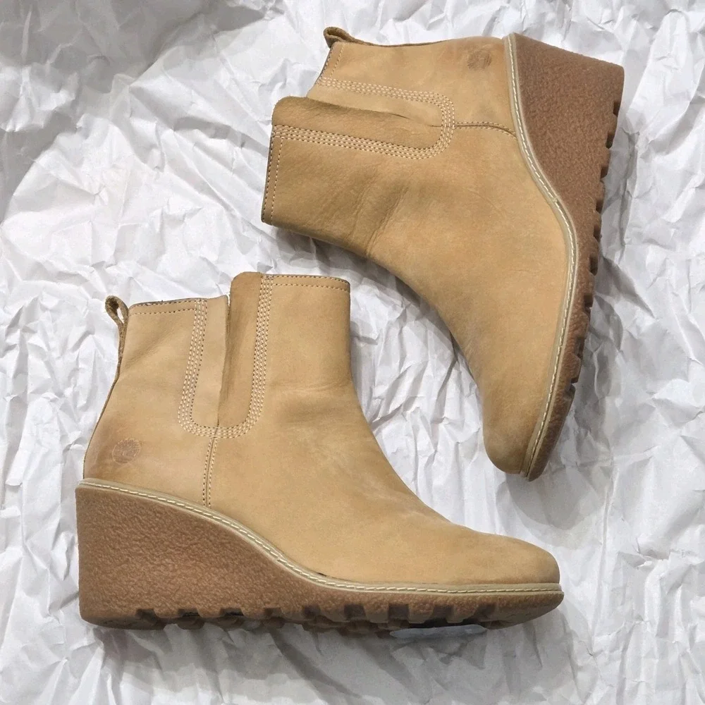 Timberland Amston Chelsea Boots‎ Womens 9 Tan Leather Wedge Lug Sole Minimalist